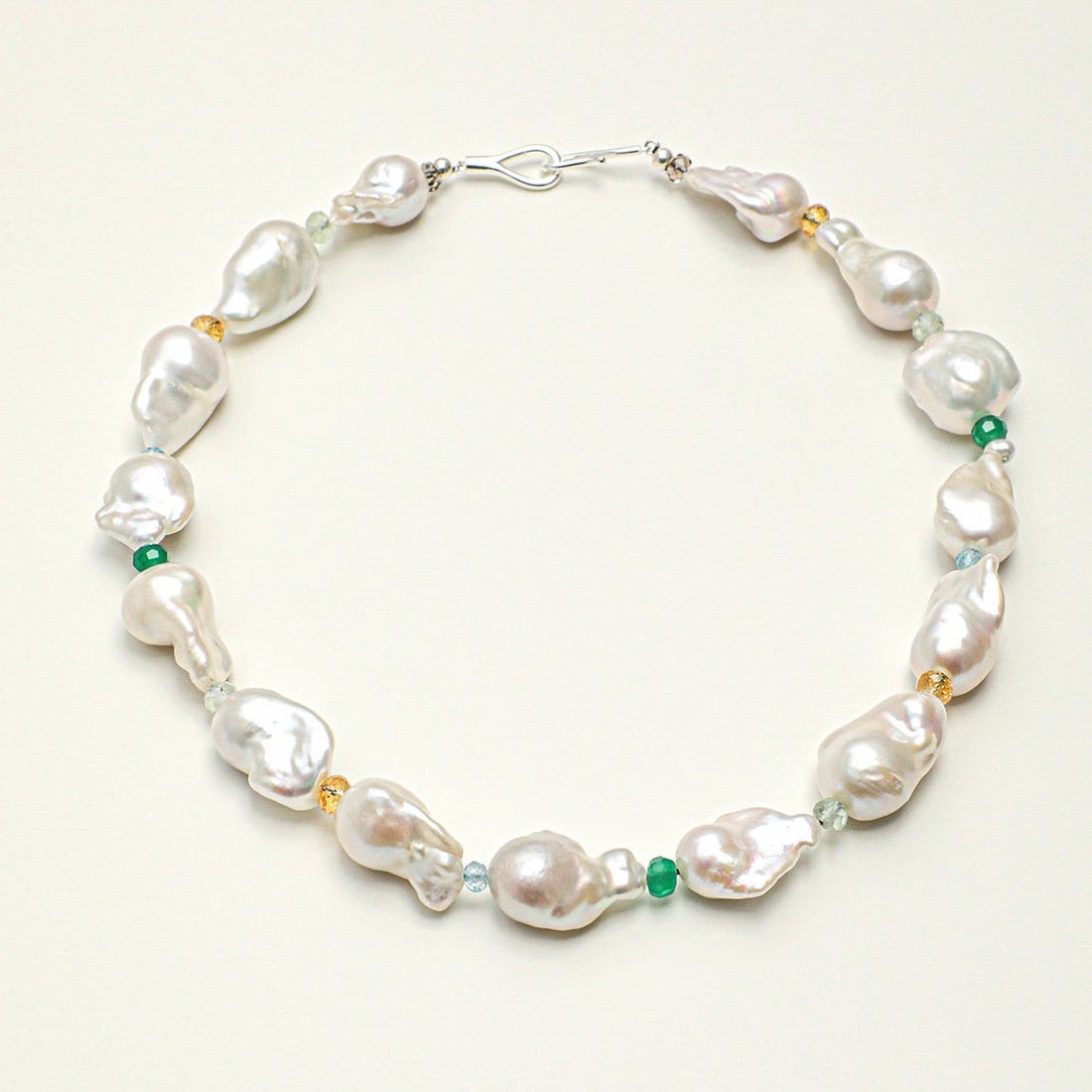 The Art of the Modern Choker: How to Style Multi-Gemstones with Sculptural Baroque Pearls