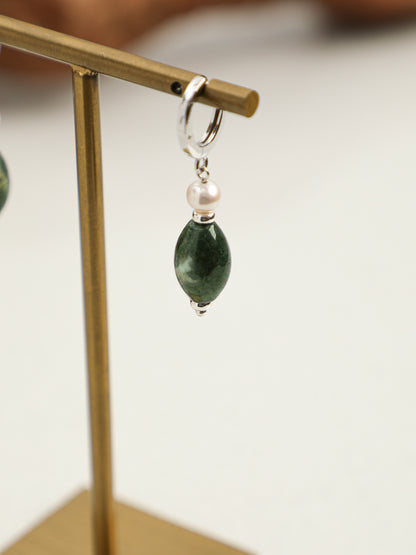 Natural Moss Agate and Rice Seed Pearl Huggie Hoop Earrings
