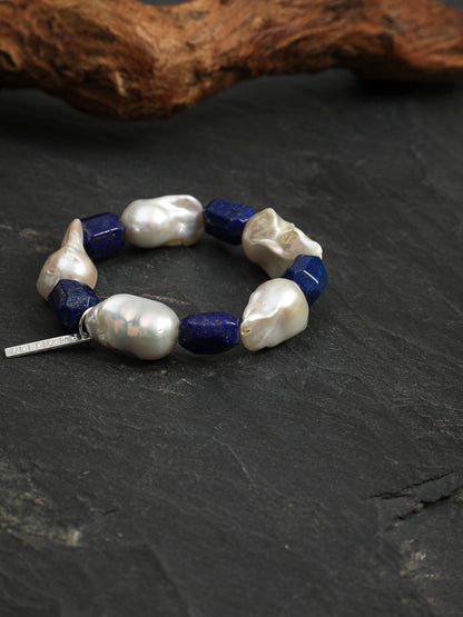 Natural baroque pearl and lapis lazuli bracelet size scale and wrist profile perspective